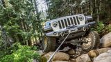 Warn Elite Front Bumper For 2020-2026 Jeep Gladiator — view 5 of 7