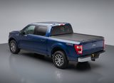 RetraxONE XR Manual Retractable Tonneau Cover w/ T-Slot Rails For 14-18 Chevrolet/GMC Silverado/Sierra 1500 & 15-19 2500/3500 6'6" Bed - T-60462 — view 1 of 8