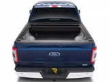 RetraxONE XR Manual Retractable Tonneau Cover w/ T-Slot Rails For 14-18 Chevrolet/GMC Silverado/Sierra 1500 & 15-19 2500/3500 6'6" Bed - T-60462 — view 6 of 8
