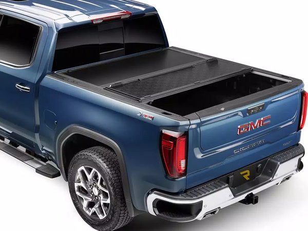 UnderCover Select Hard Folding Tonneau Cover For 2015-2020 Ford F-150 6'7" Bed - SL24020